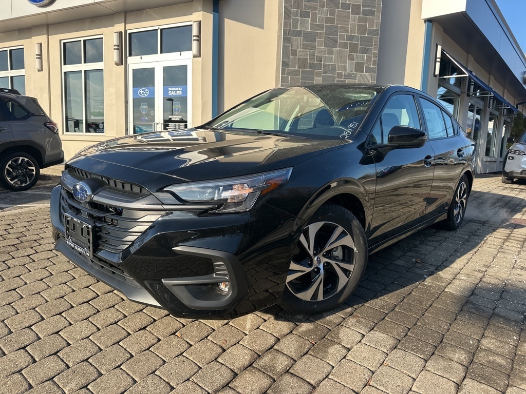 2025 Subaru Legacy Premium's photo