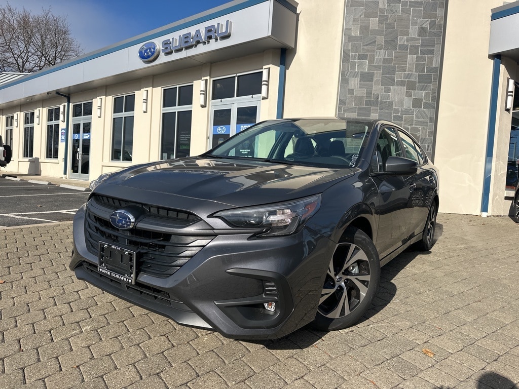 2025 Subaru Legacy Premium's photo