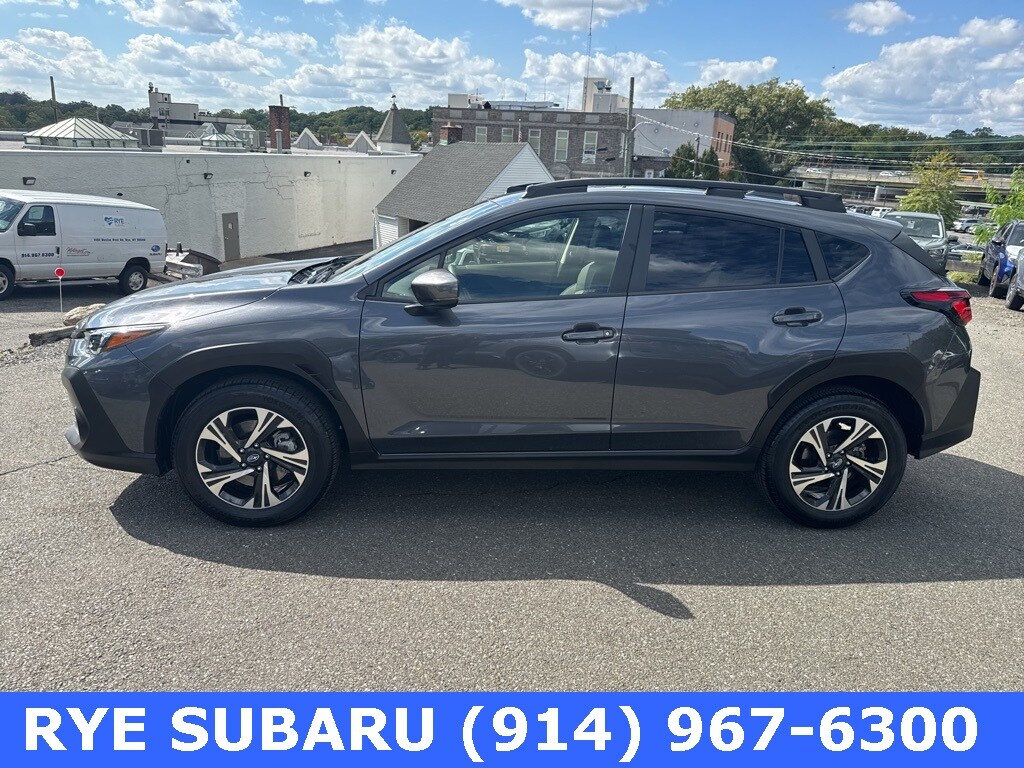 2024 Subaru Crosstrek Premium photo 4