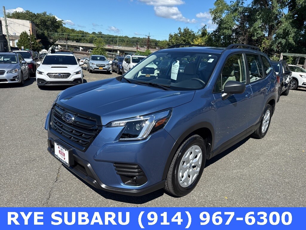 2023 Subaru Forester Base photo 3