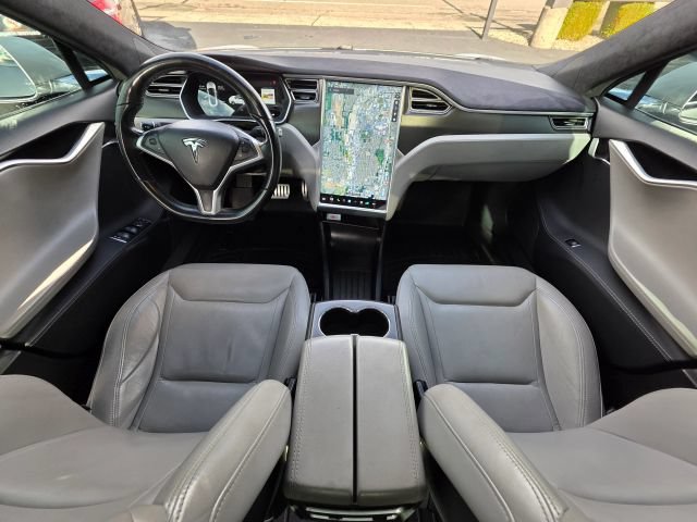 2014 Tesla Model S S - Photo 11