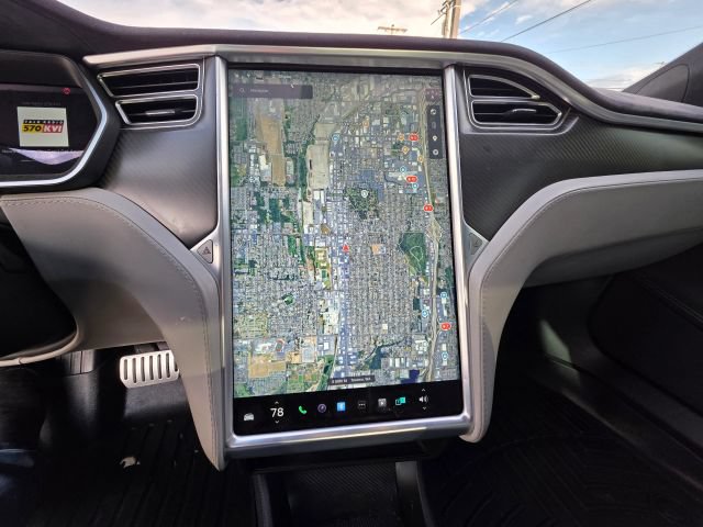 2014 Tesla Model S S - Photo 13