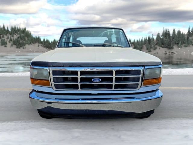 1995 Ford Bronco - Photo 8