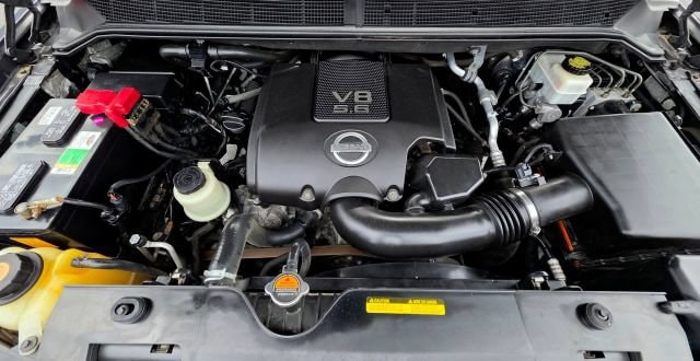 2012 Nissan Armada SV - Photo 23