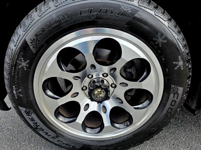 2012 Nissan Armada SV - Photo 22