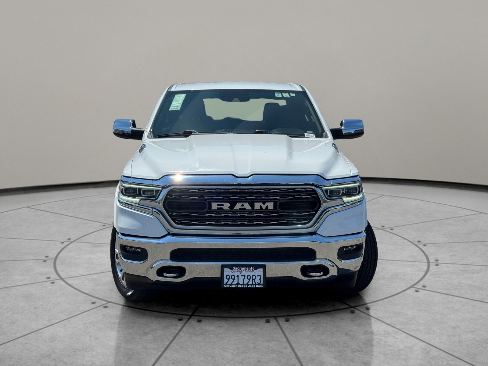 2023 Ram 1500 Limited photo 2