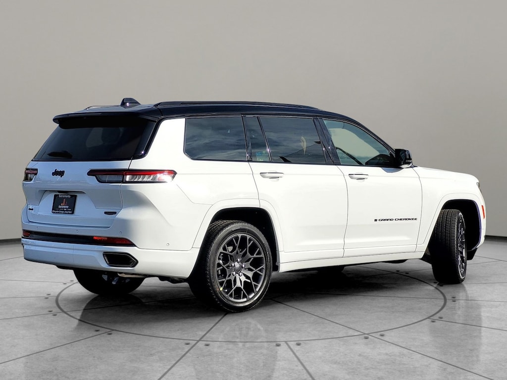 New 2025 Jeep Grand Cherokee L SUMMIT RESERVE 4X4 Sport Utility