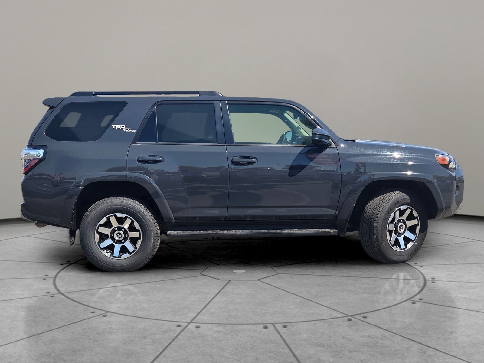2024 Toyota 4Runner TRD Off-Road photo 3