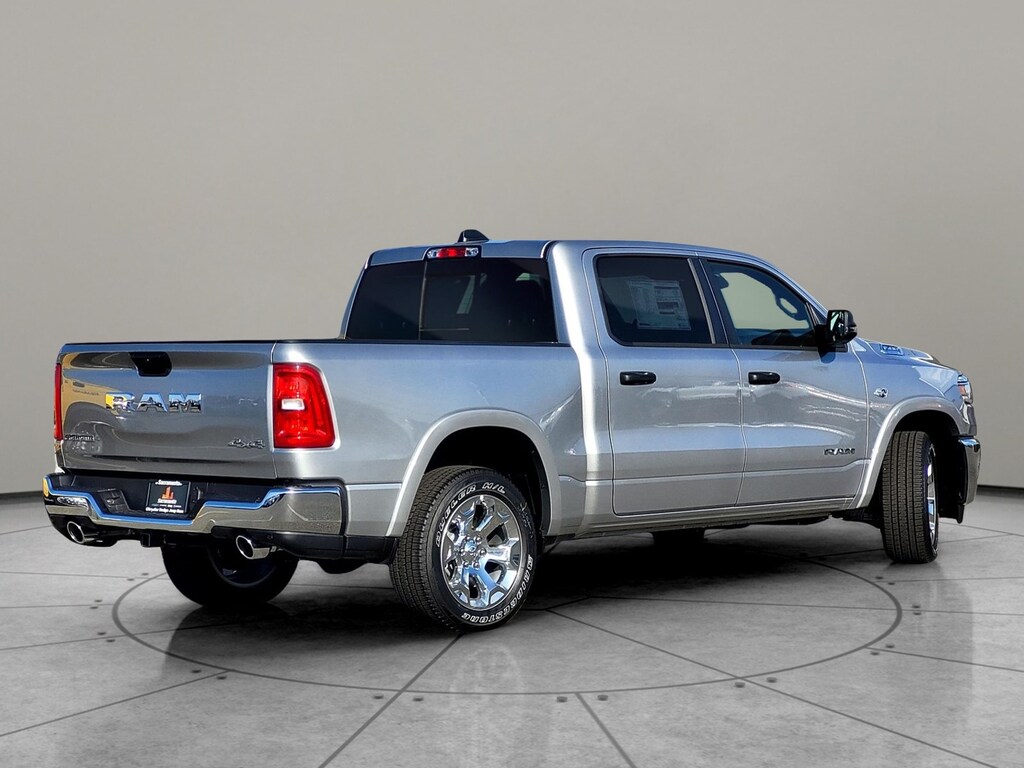 New 2026 Ram 1500 BIG HORN CREW CAB 4X4 5'7 BOX Pickup