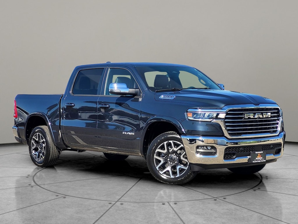 New 2026 Ram 1500 LARAMIE CREW CAB 4X4 5'7 BOX Pickup