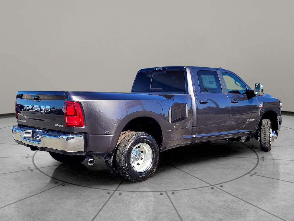 New 2026 Ram 3500 LARAMIE CREW CAB 4X4 8' BOX Pickup