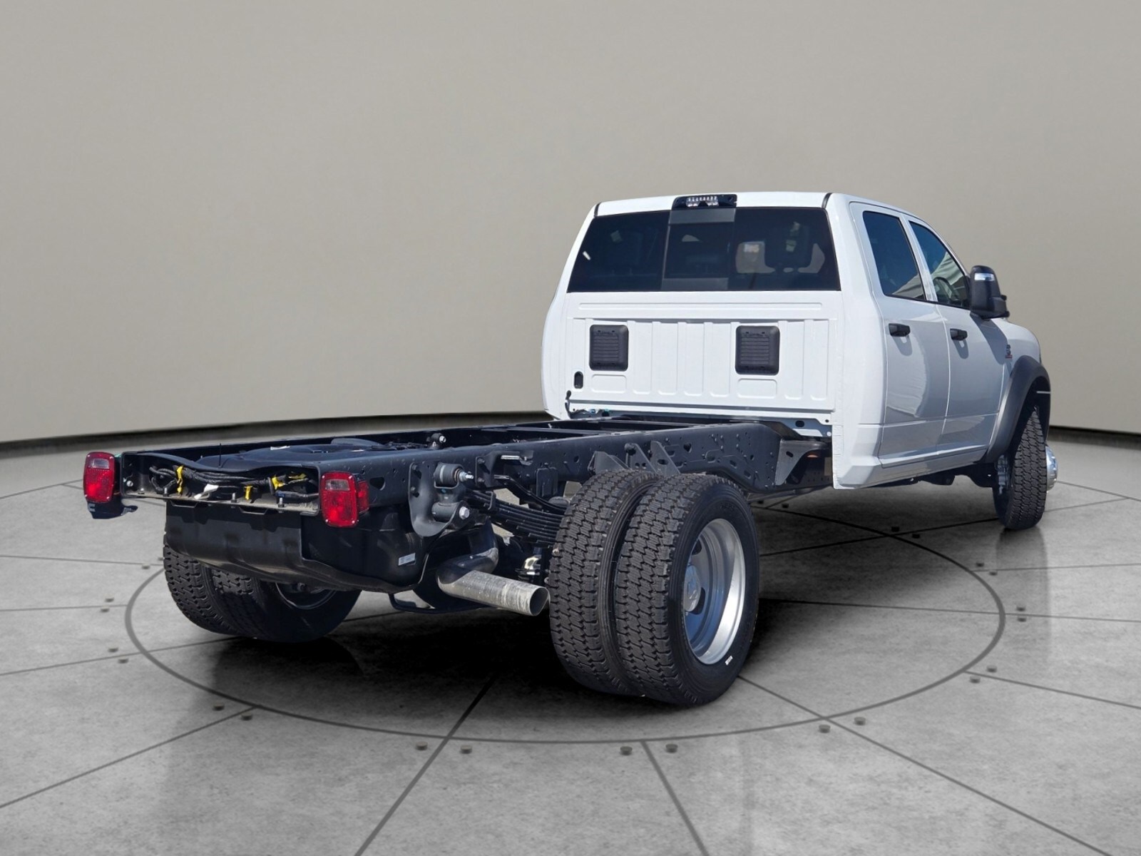 2025 Ram 5500 Tradesman photo 4