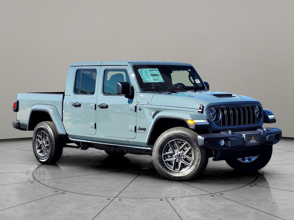 New 2025 Jeep Gladiator SPORT S 4X4 Pickup