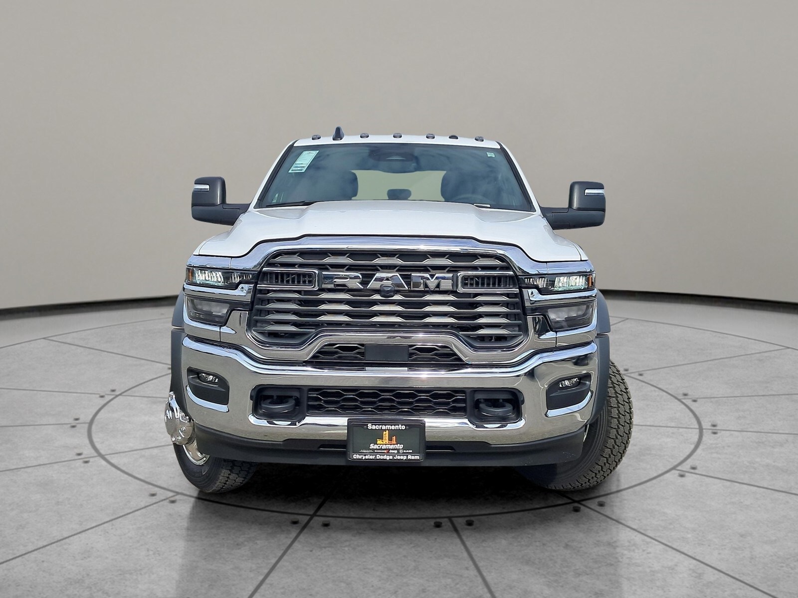 2025 Ram 5500 Tradesman photo 2