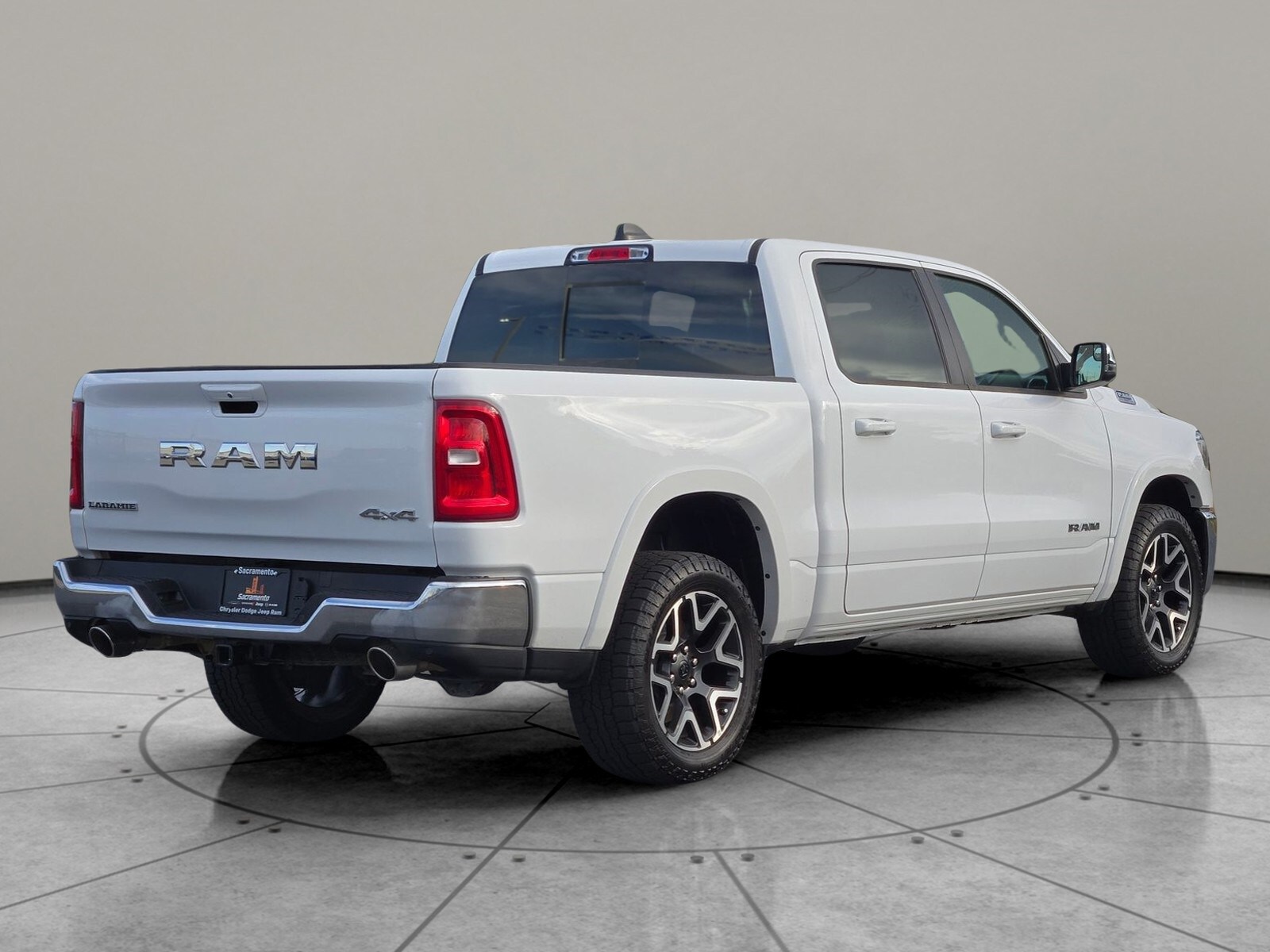 2025 Ram 1500 Laramie photo 4