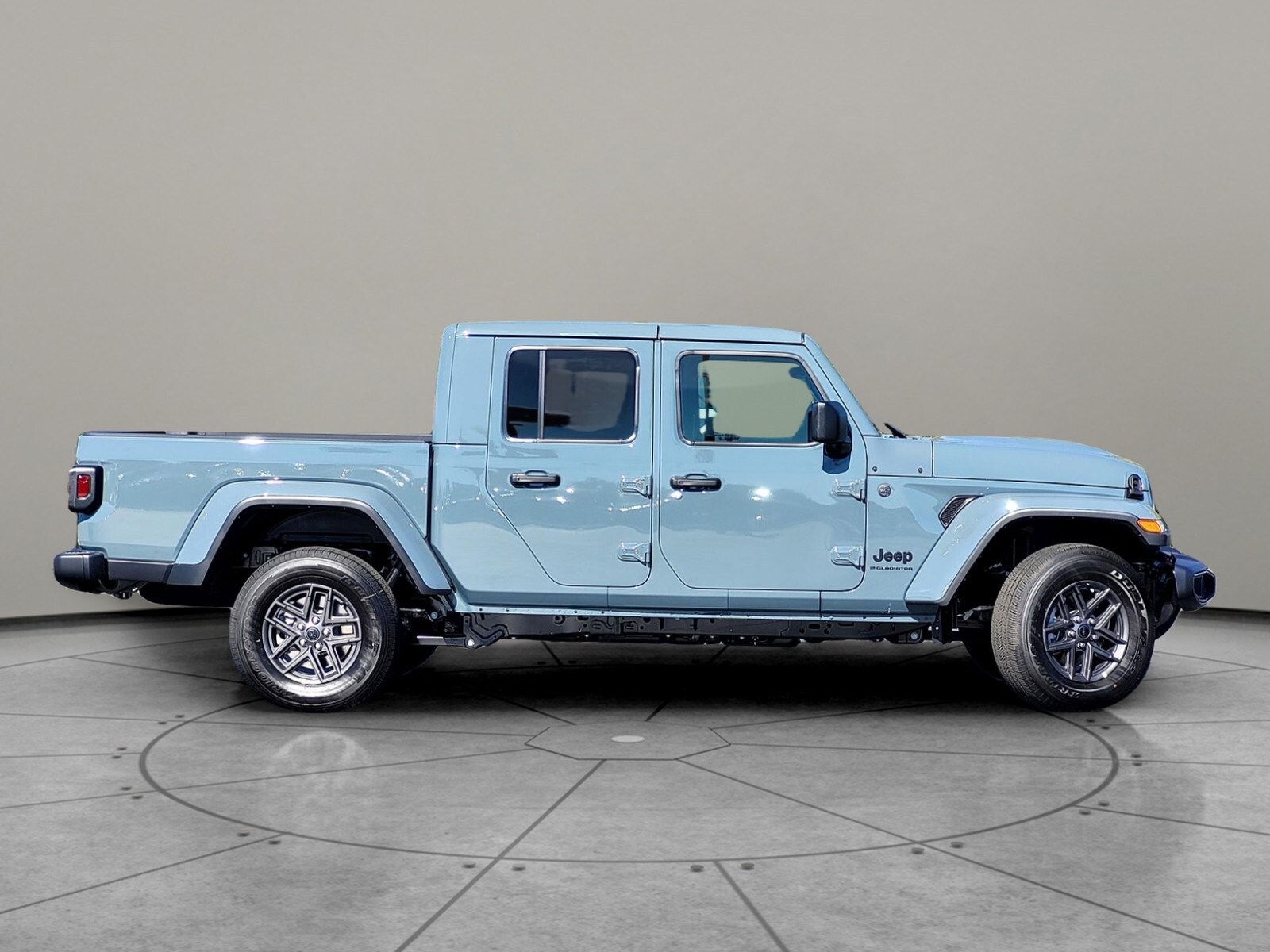 2025 Jeep Gladiator Sport S photo 3