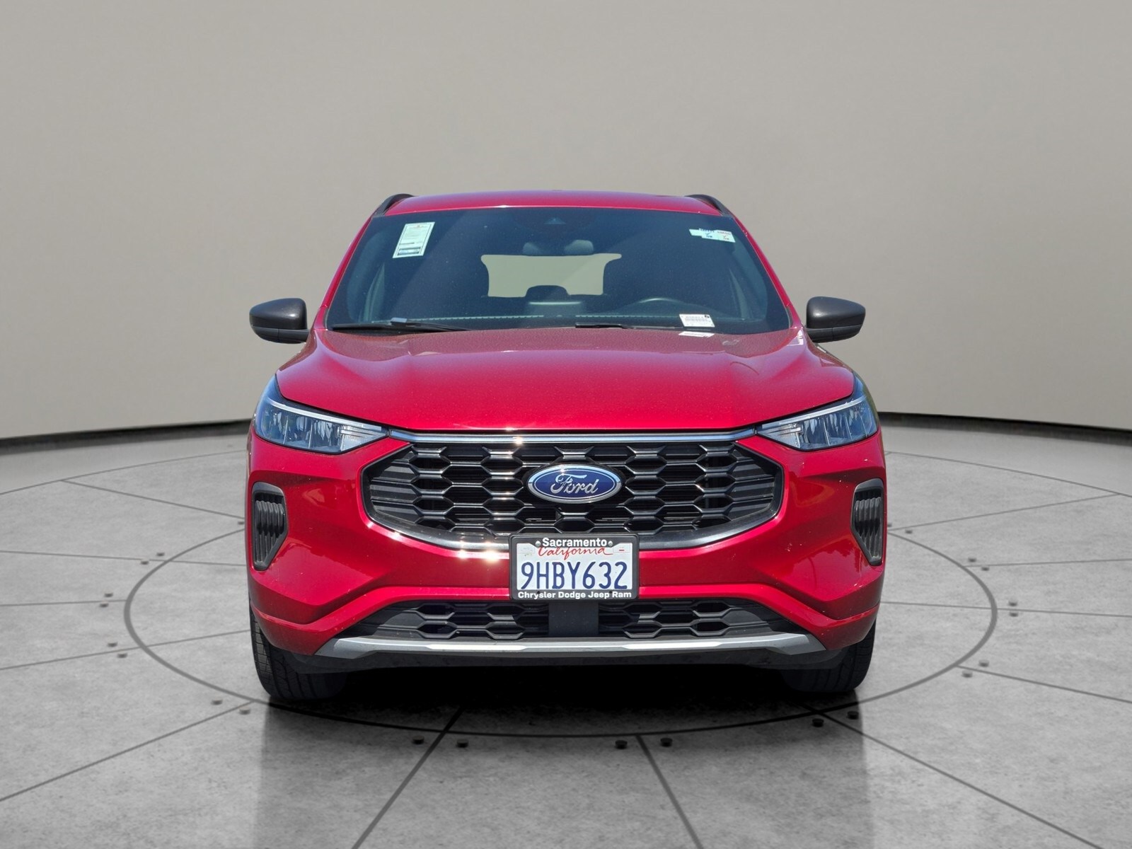 2023 Ford Escape ST-Line photo 2