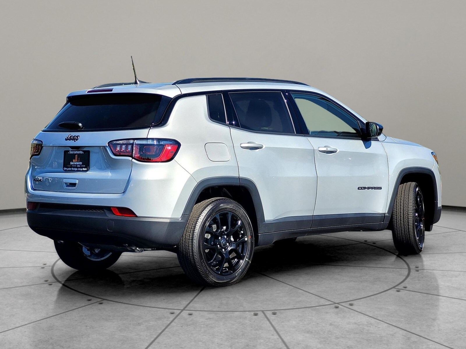 2026 Jeep Compass Latitude Altitude photo 4