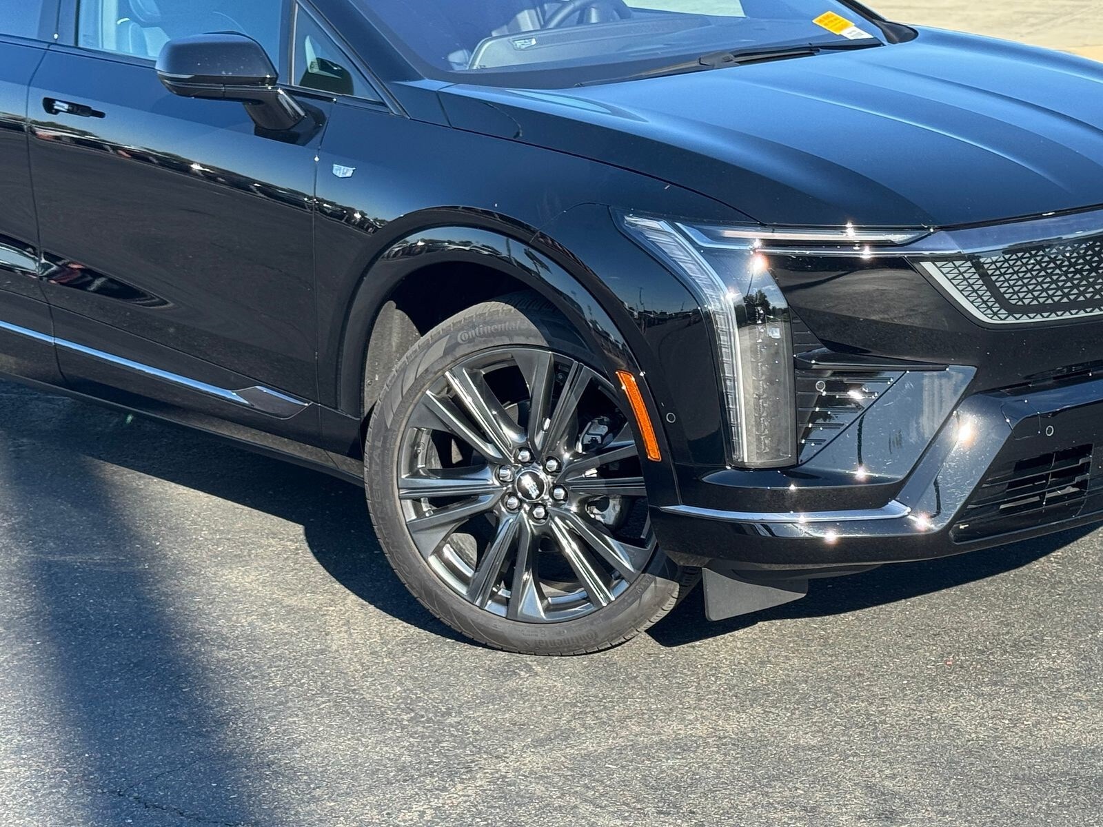2025 Cadillac Optiq Sport photo 2