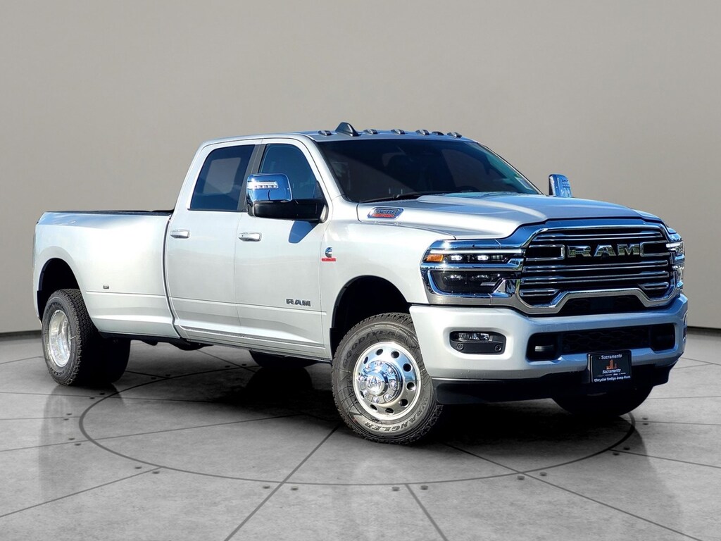 New 2026 Ram 3500 LARAMIE CREW CAB 4X4 8' BOX Pickup