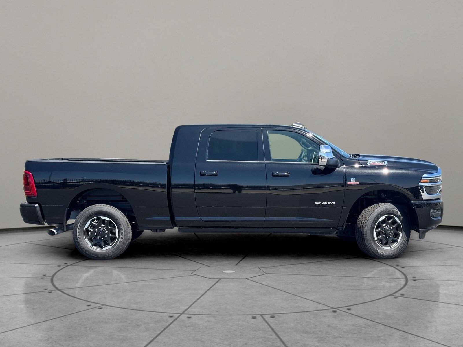 2025 Ram 2500 Laramie photo 2