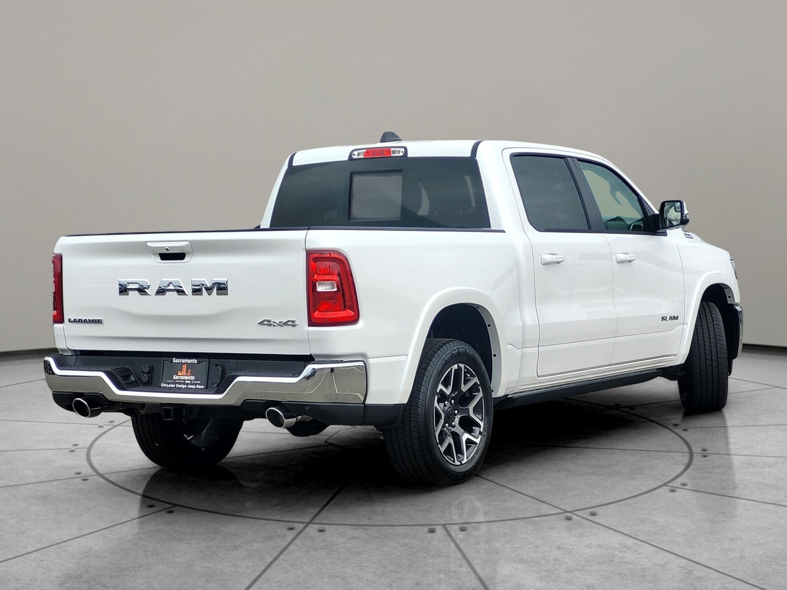 2026 Ram 1500 Laramie photo 4
