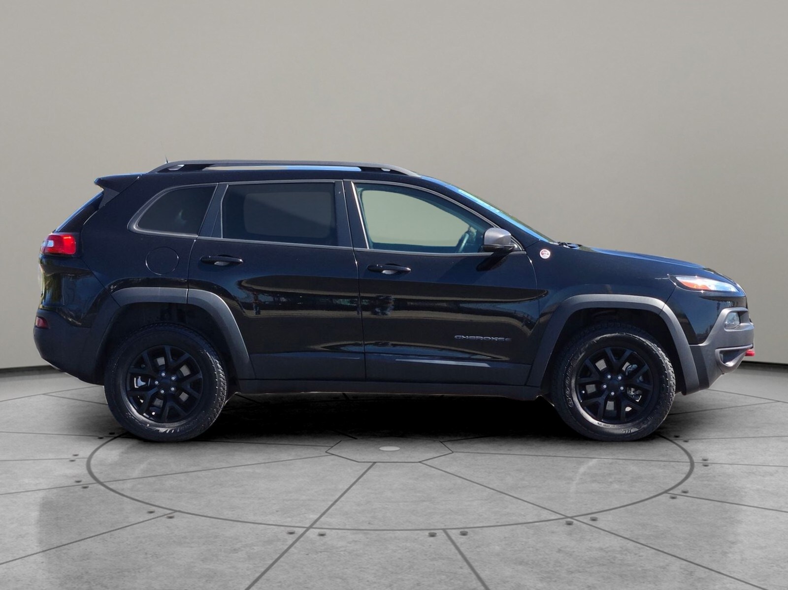2018 Jeep Cherokee Unlimited Willys photo 2