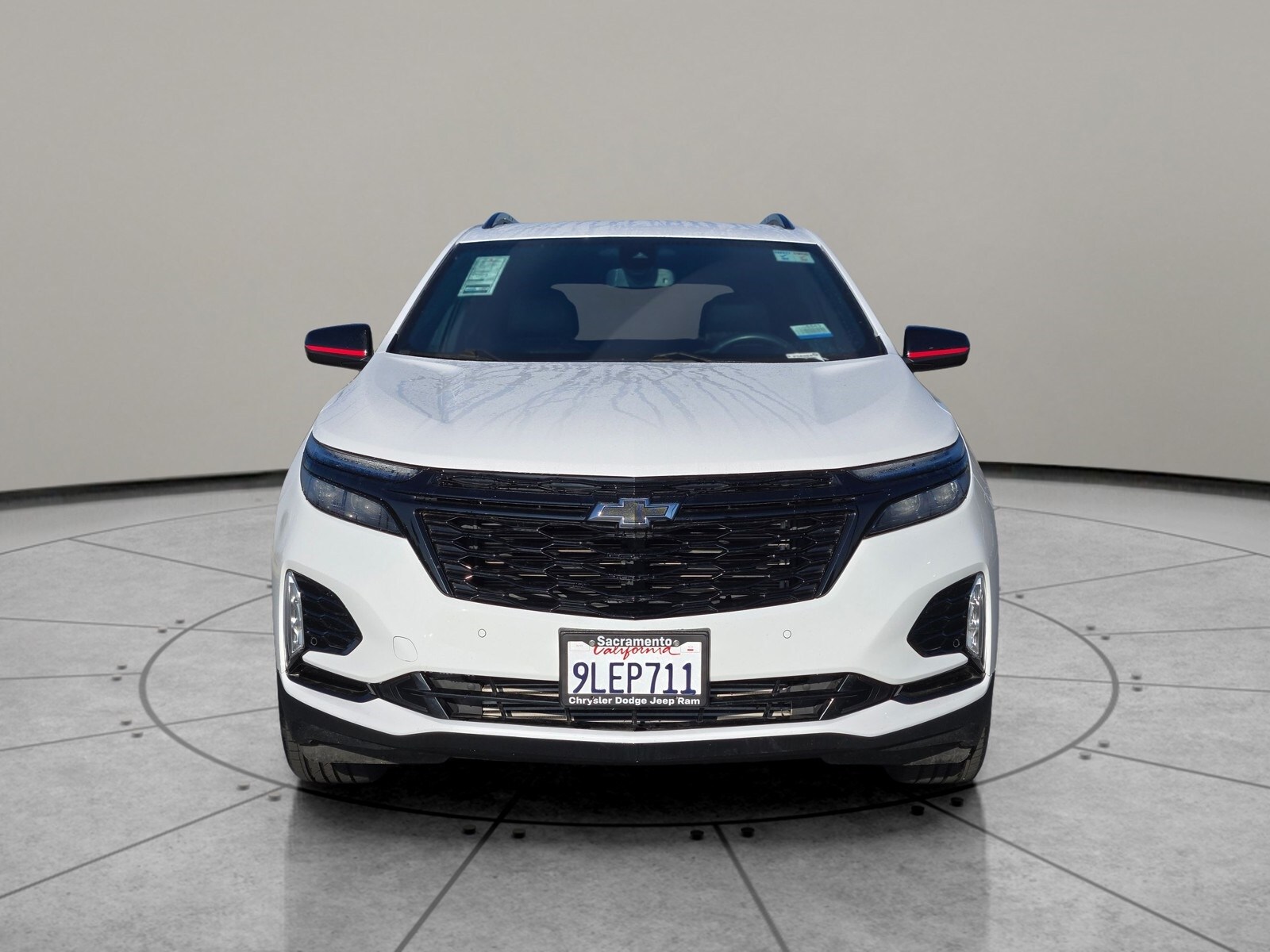 2024 Chevrolet Equinox Premier photo 2