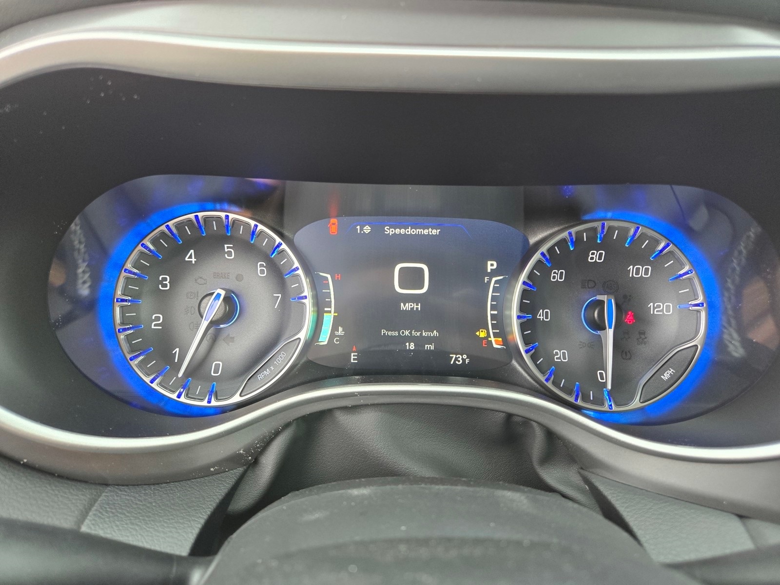 2026 Chrysler Voyager LX photo 5