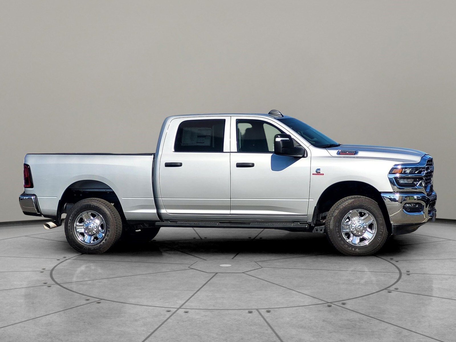 2025 Ram 2500 Tradesman photo 3