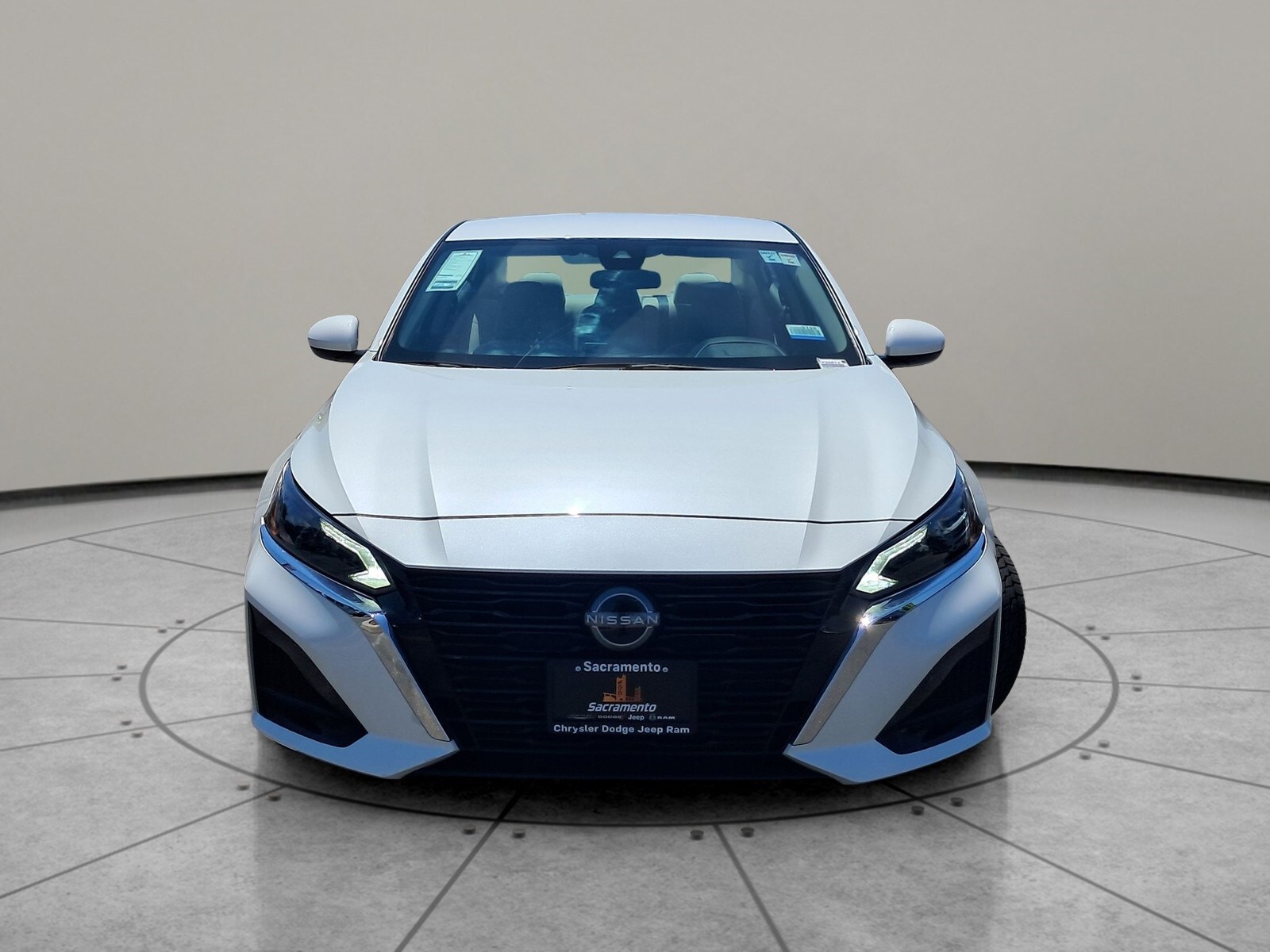 2023 Nissan Altima 2.5 SV photo 2