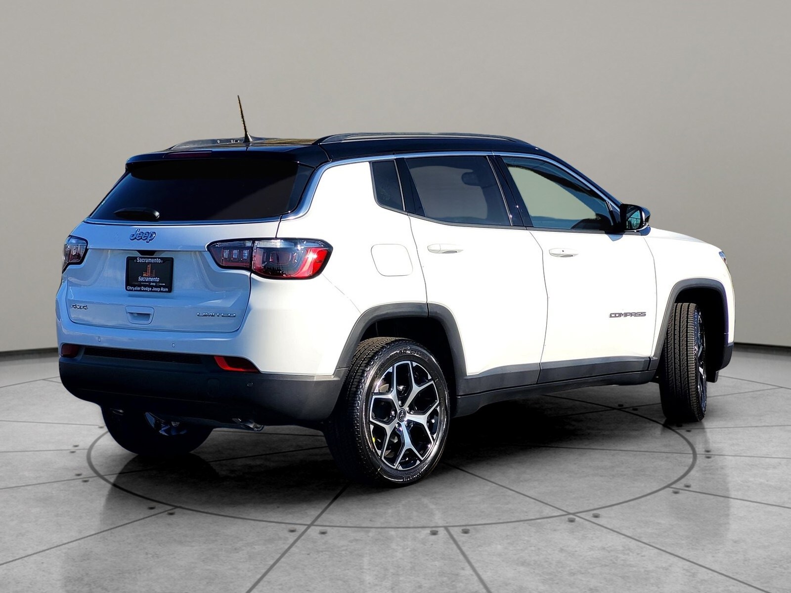 2026 Jeep Compass Limited photo 4