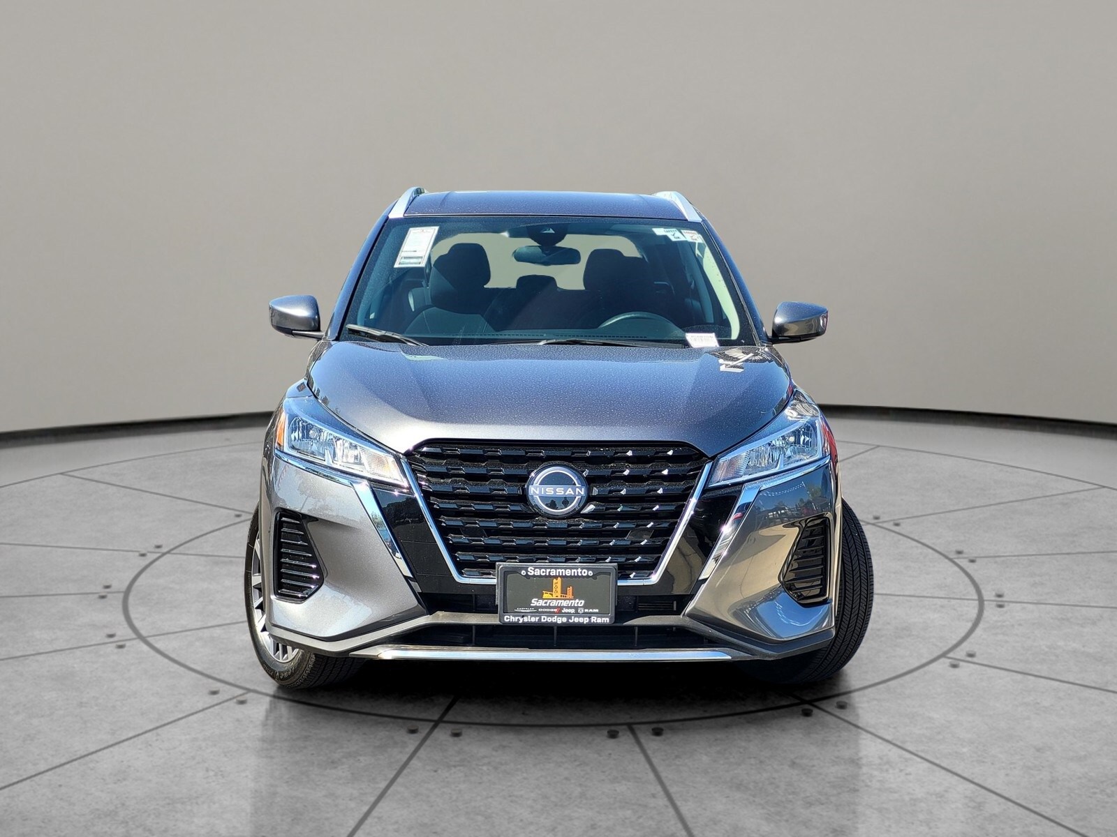 2024 Nissan Kicks SV photo 2
