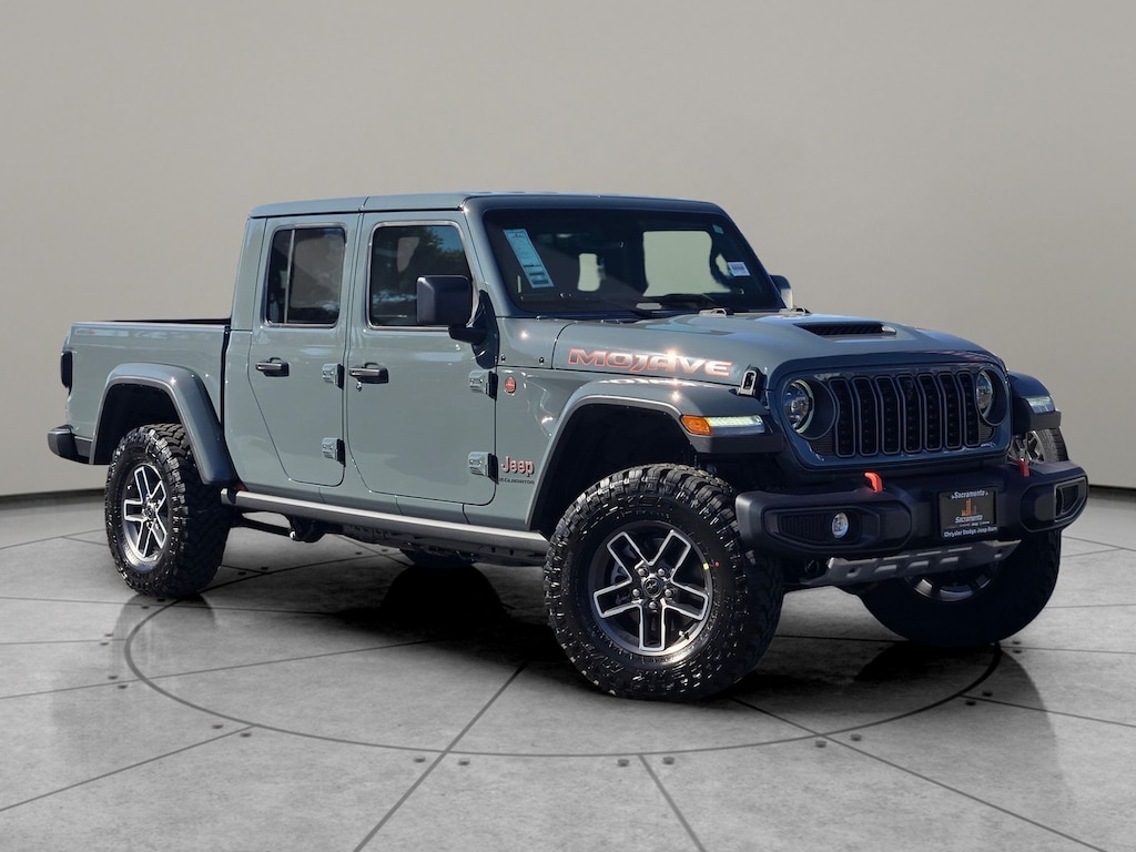 New 2025 Jeep Gladiator MOJAVE 4X4 Pickup