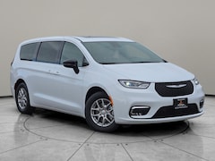 2026 Chrysler Pacifica SELECT Passenger Van