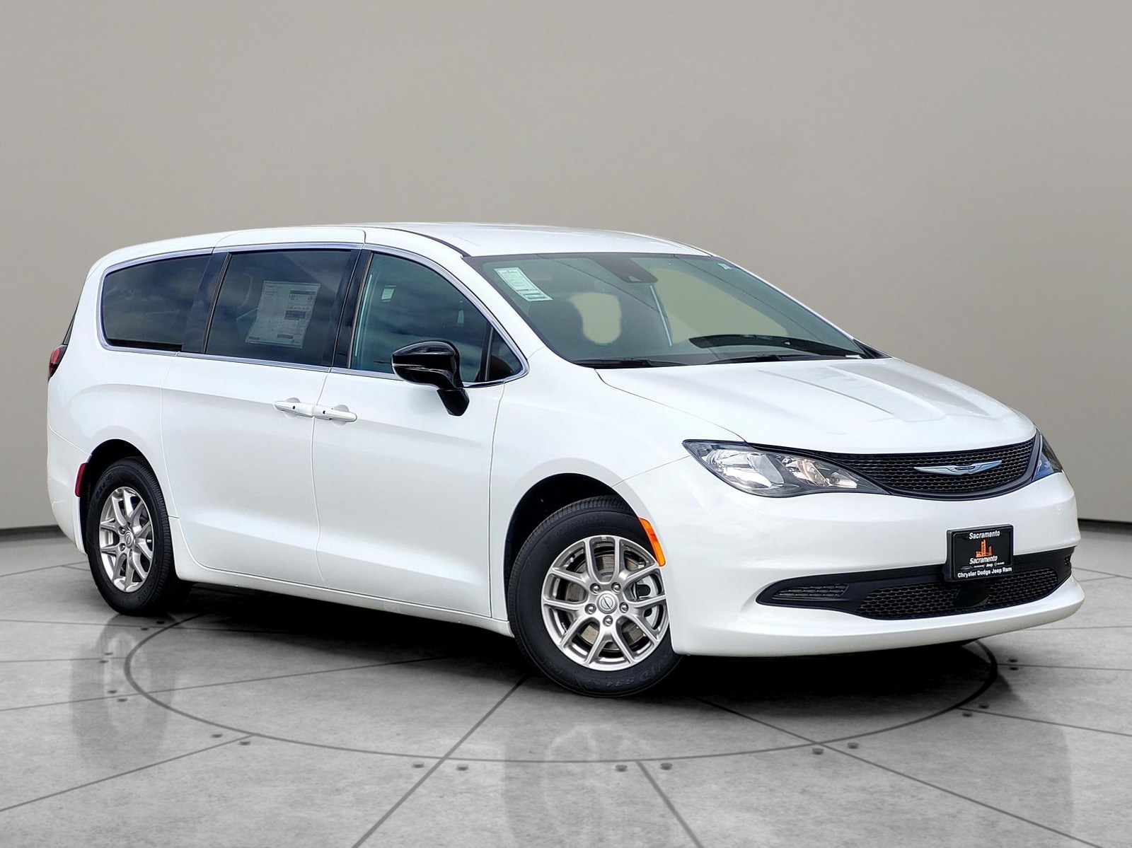 2025 Chrysler Voyager