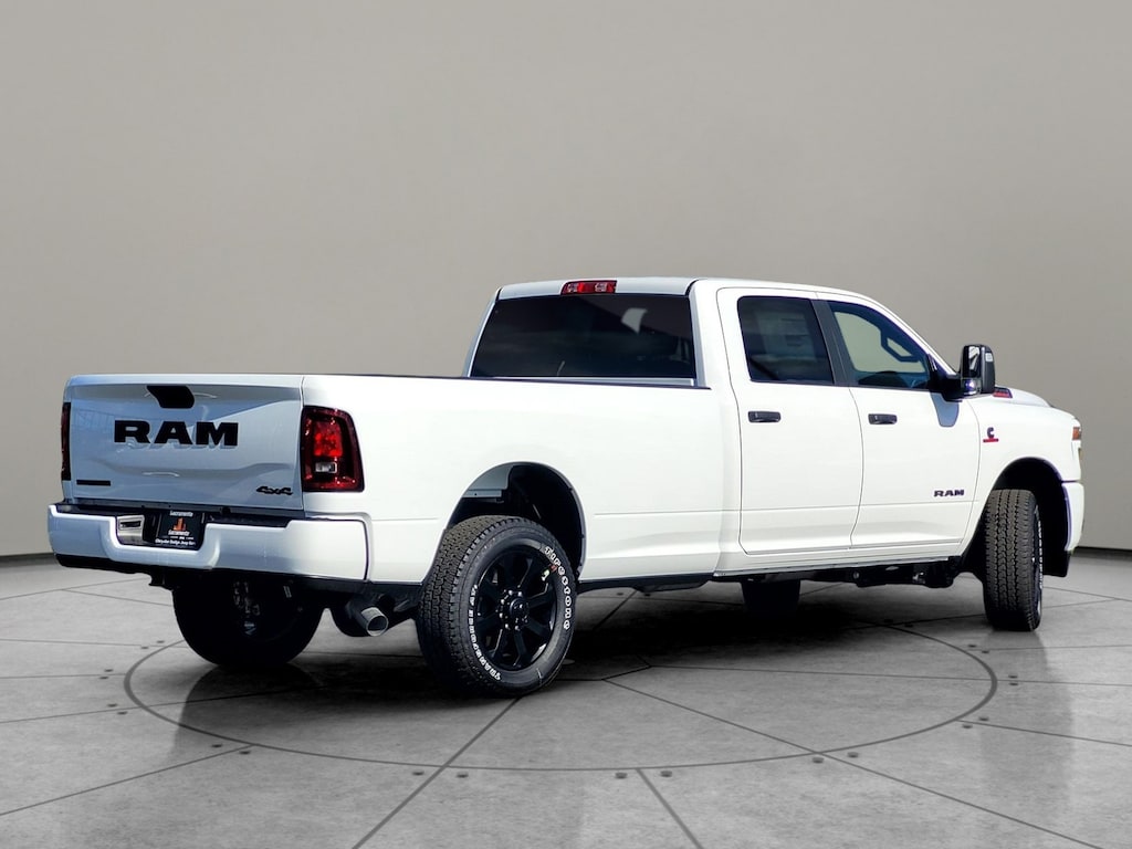 New 2026 Ram 3500 BIG HORN CREW CAB 4X4 8' BOX Pickup
