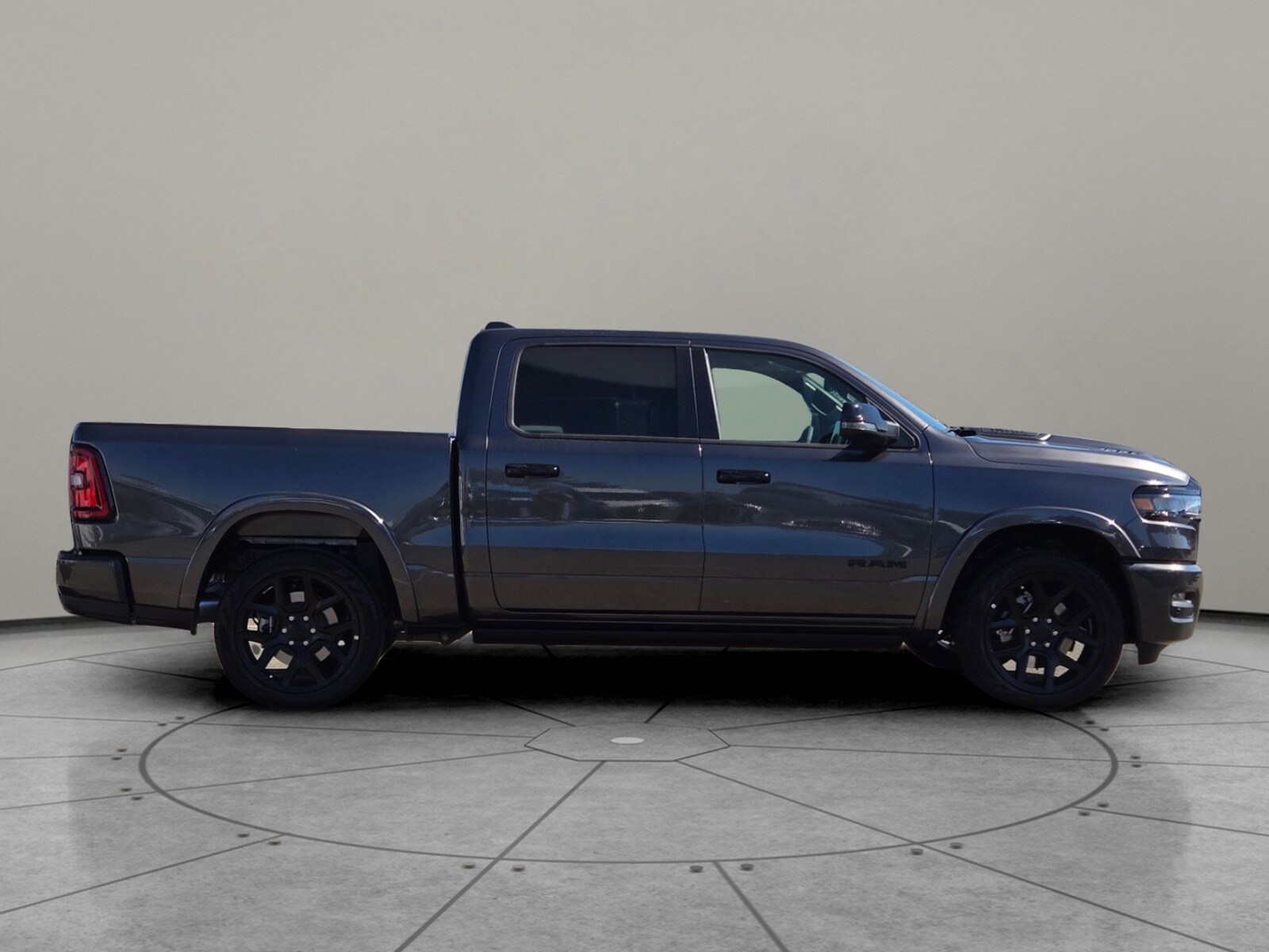 2026 Ram 1500 Laramie photo 3