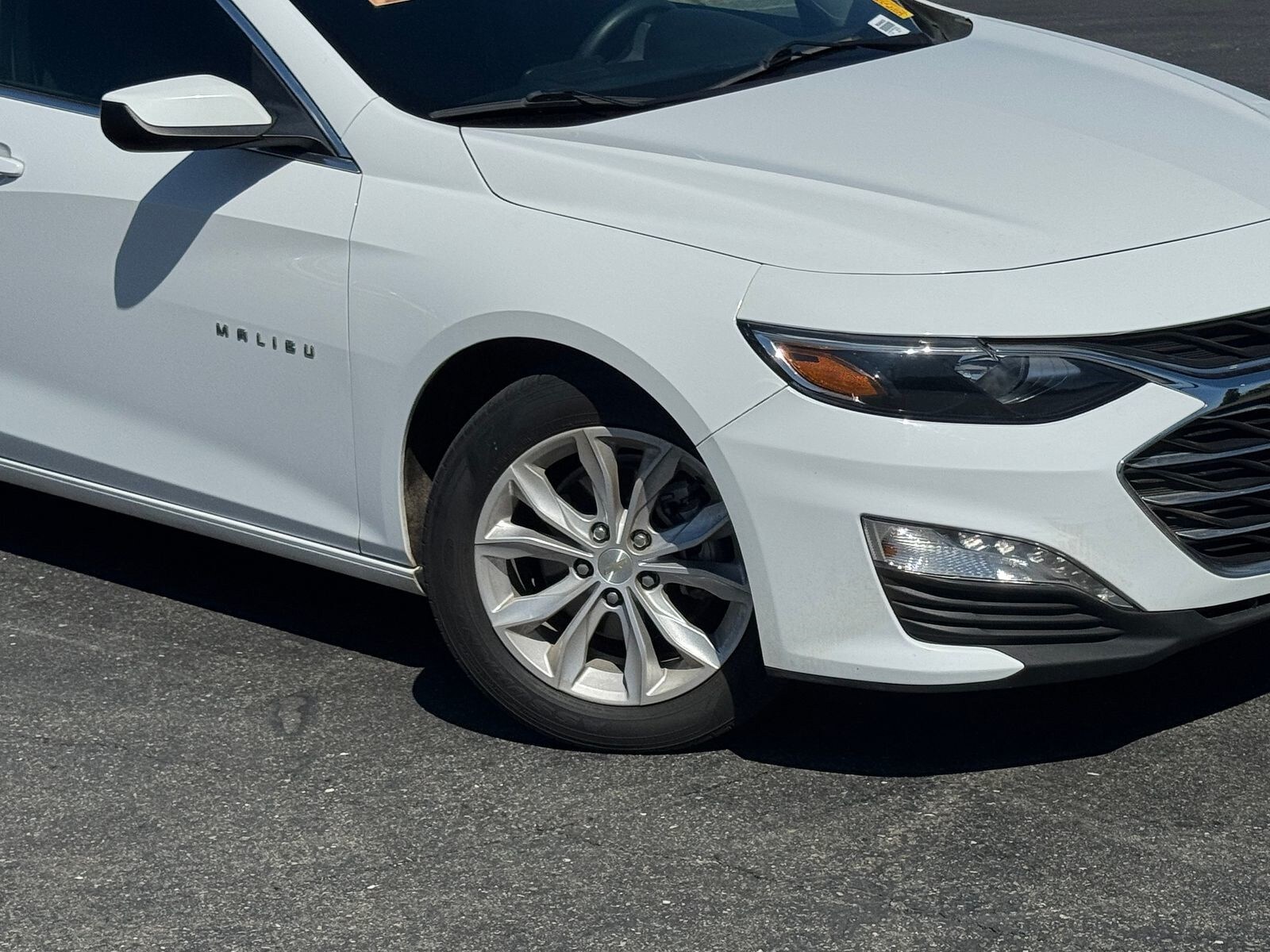 2021 Chevrolet Malibu 1LT photo 3
