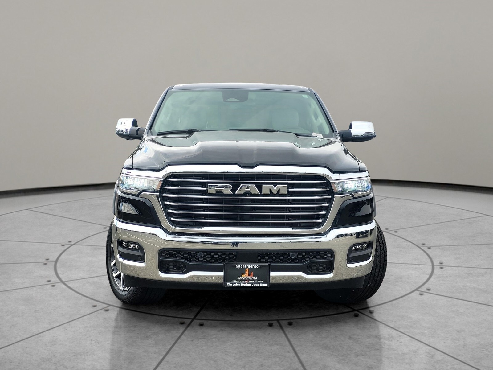 2025 Ram 1500 Laramie photo 2