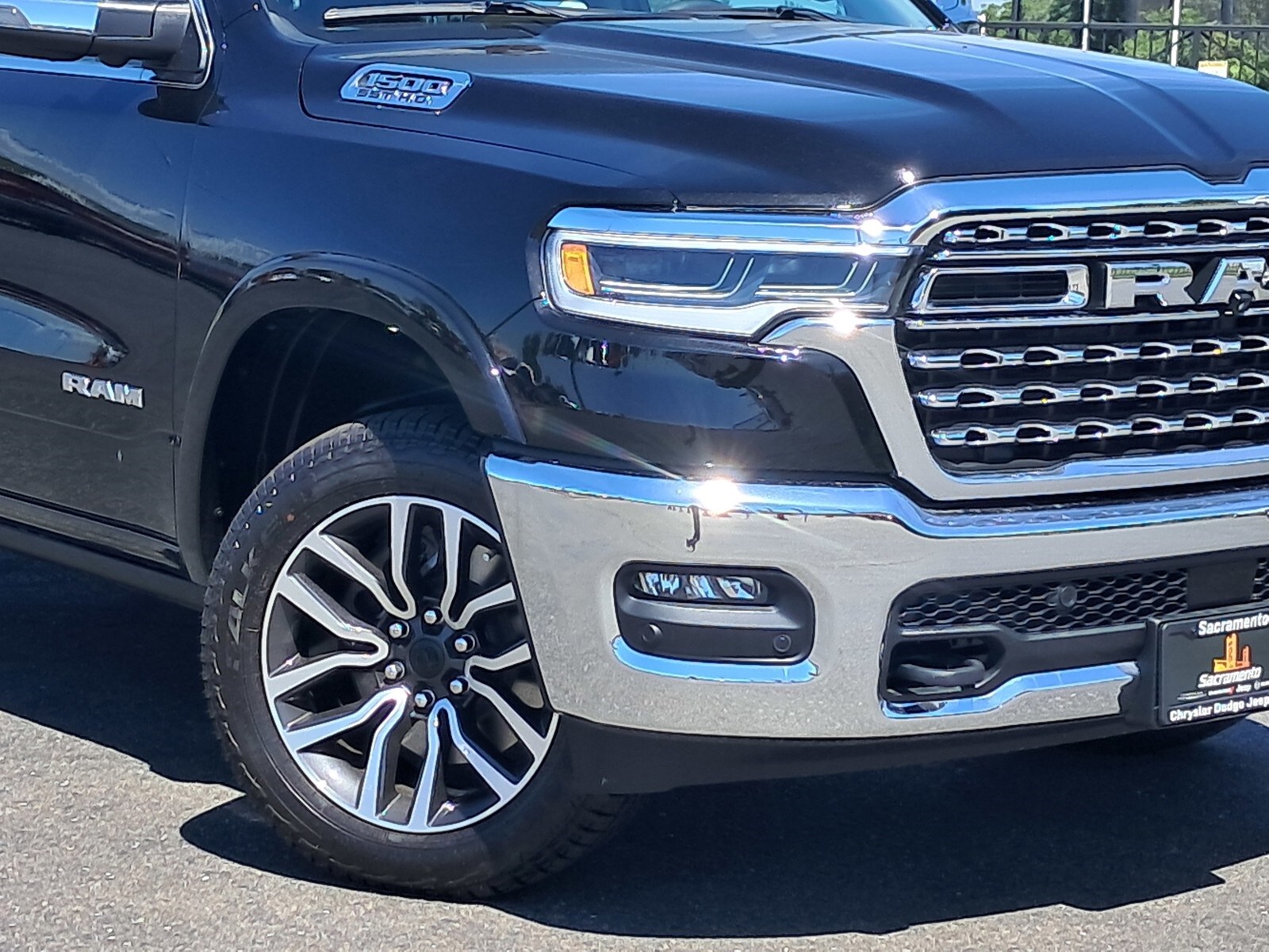 2025 Ram 1500 Limited photo 3