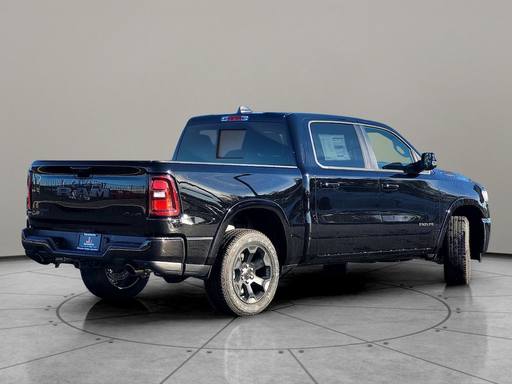 New 2026 Ram 1500 BIG HORN CREW CAB 4X4 5'7 BOX Pickup