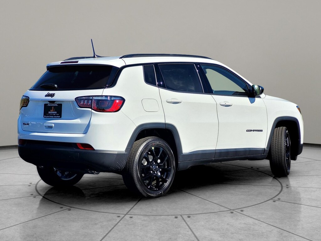 New 2026 Jeep Compass Latitude Altitude Sport Utility