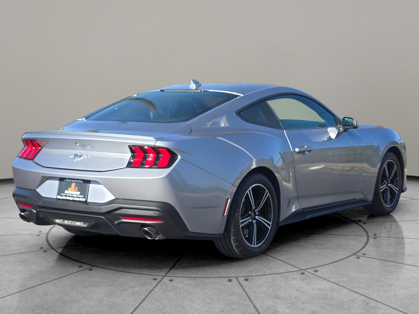 2024 Ford Mustang EcoBoost Premium photo 4