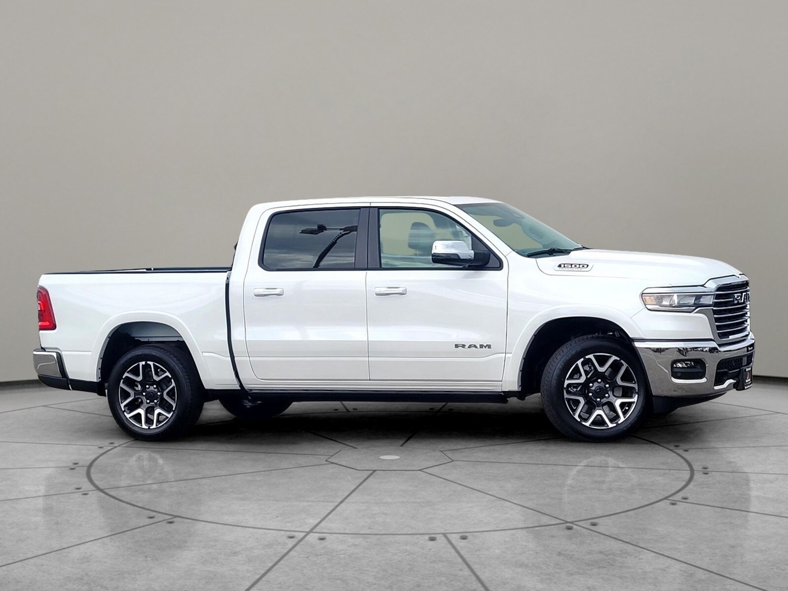 2026 Ram 1500 Laramie photo 3