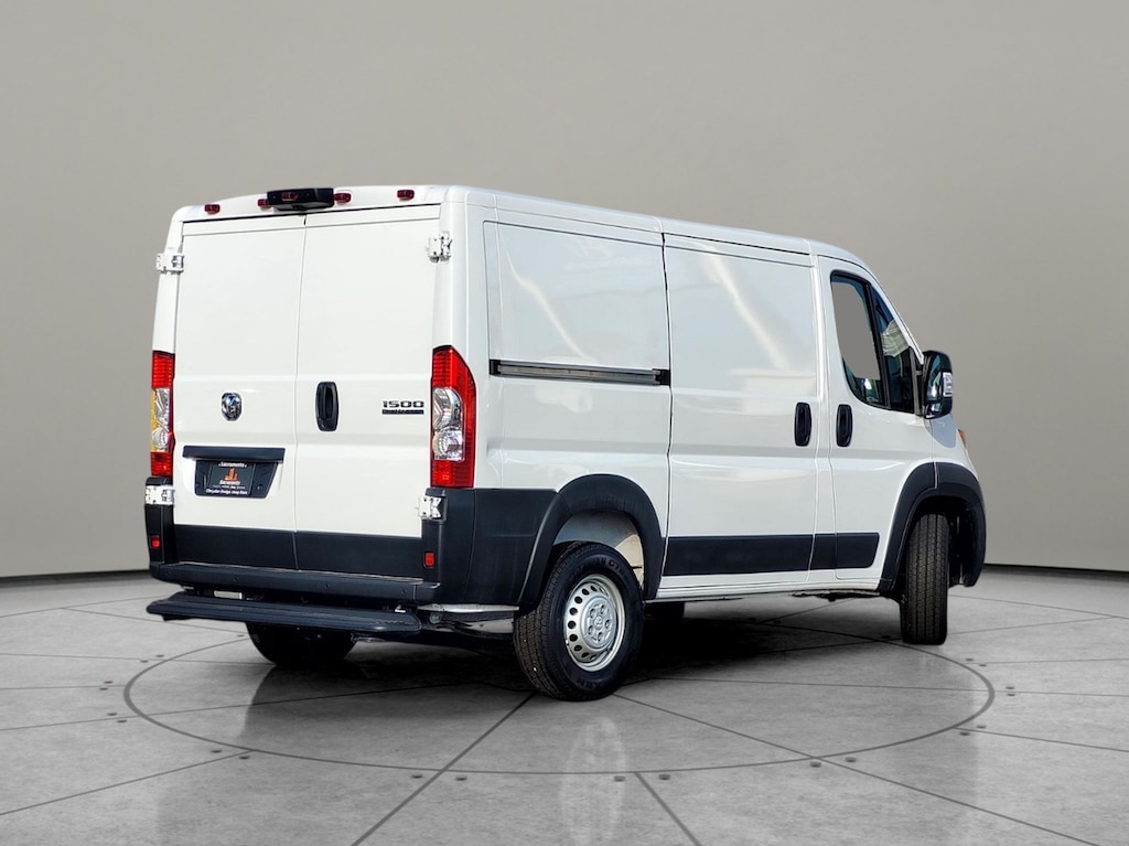 New 2025 Ram ProMaster PROMASTER 1500 TRADESMAN CARGO VAN LOW ROOF 118' W Cargo Van
