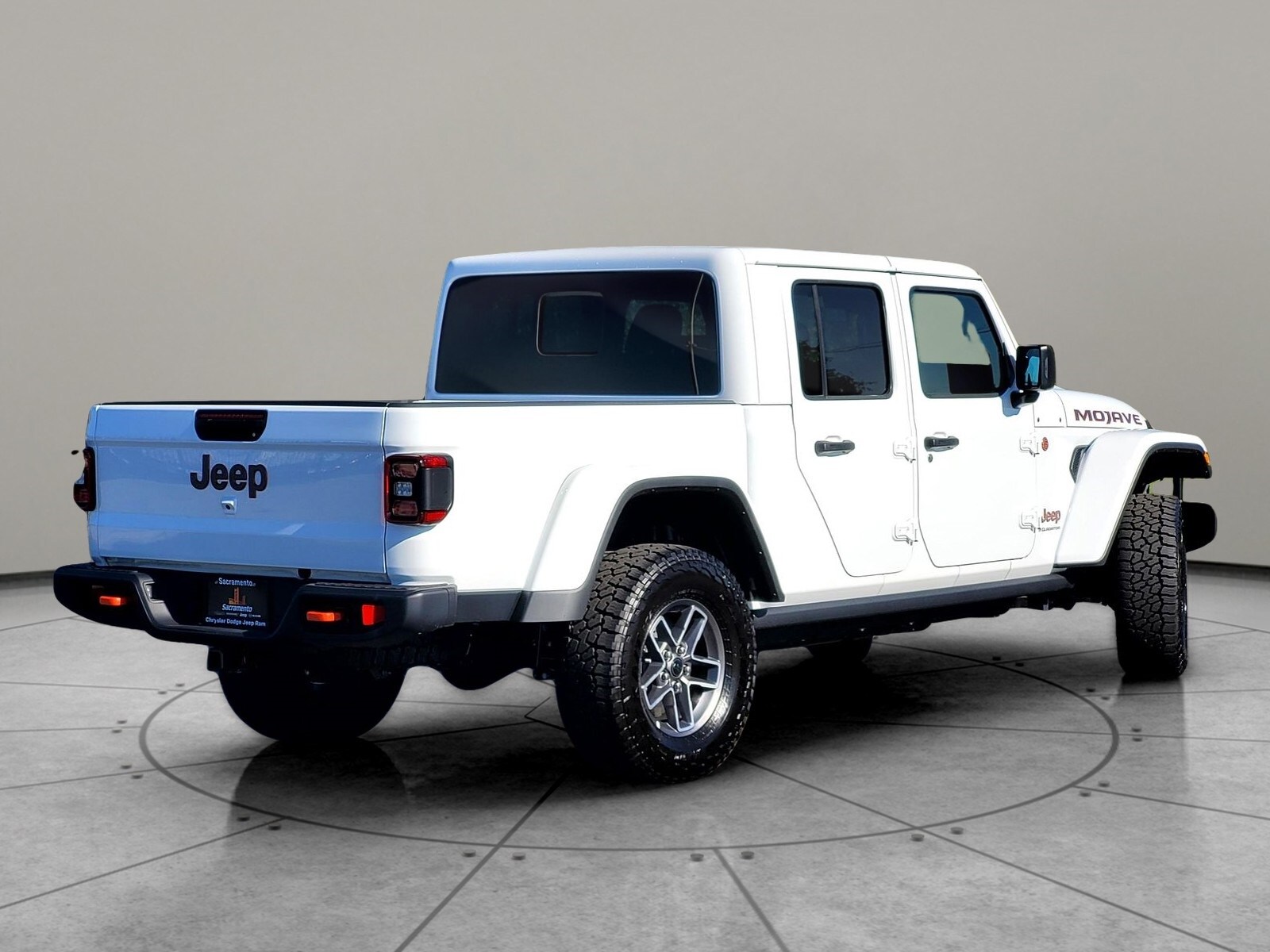 2025 Jeep Gladiator Mojave photo 3