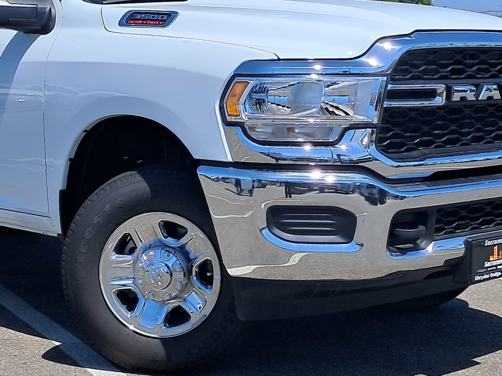 2024 Ram 3500 Tradesman photo 2