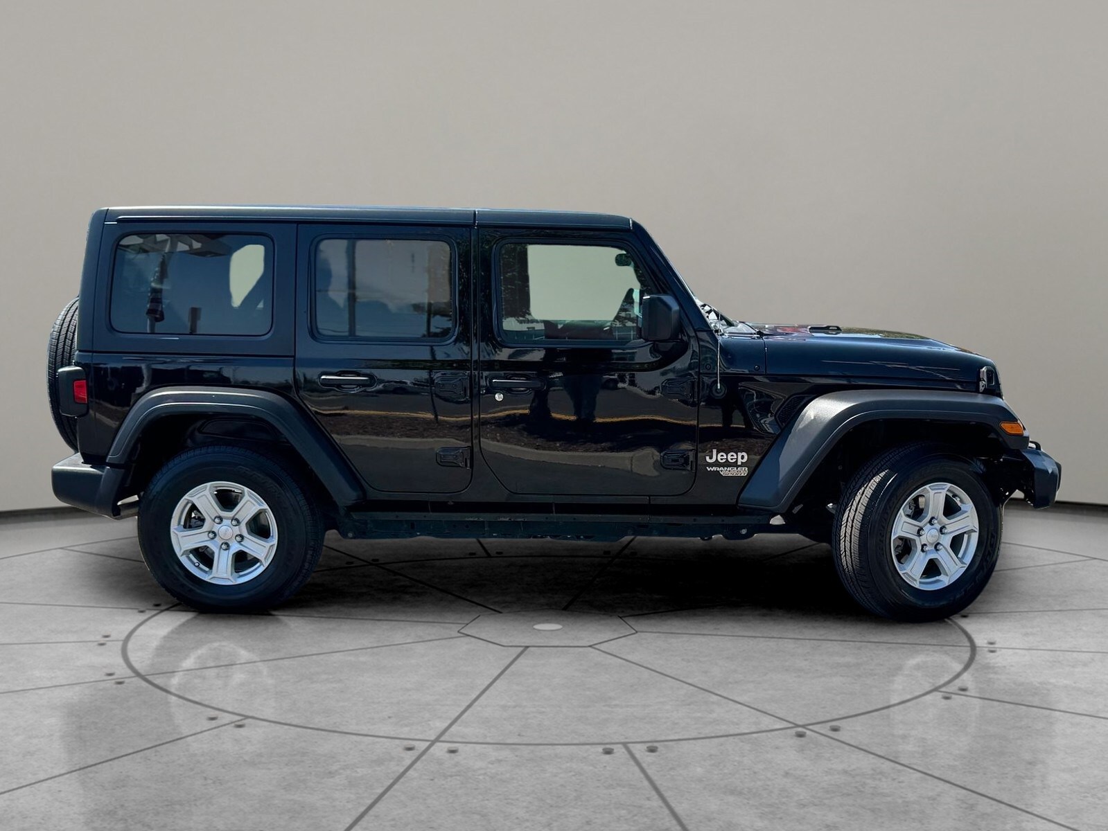 2019 Jeep Wrangler Unlimited Sport S photo 4
