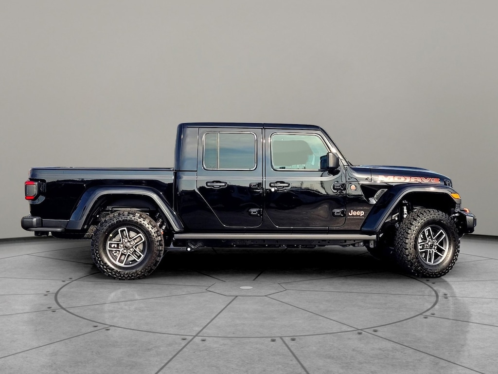 New 2025 Jeep Gladiator MOJAVE X 4X4 Pickup